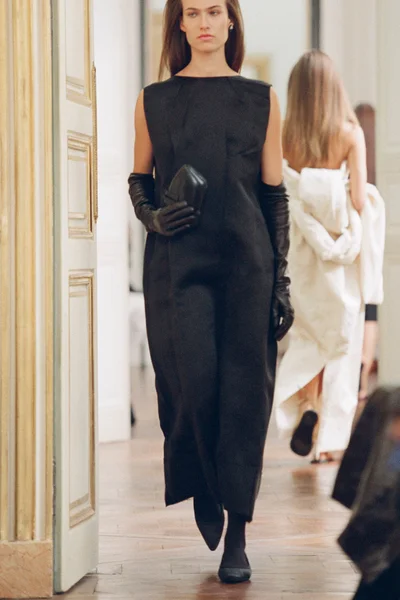 Look 27
